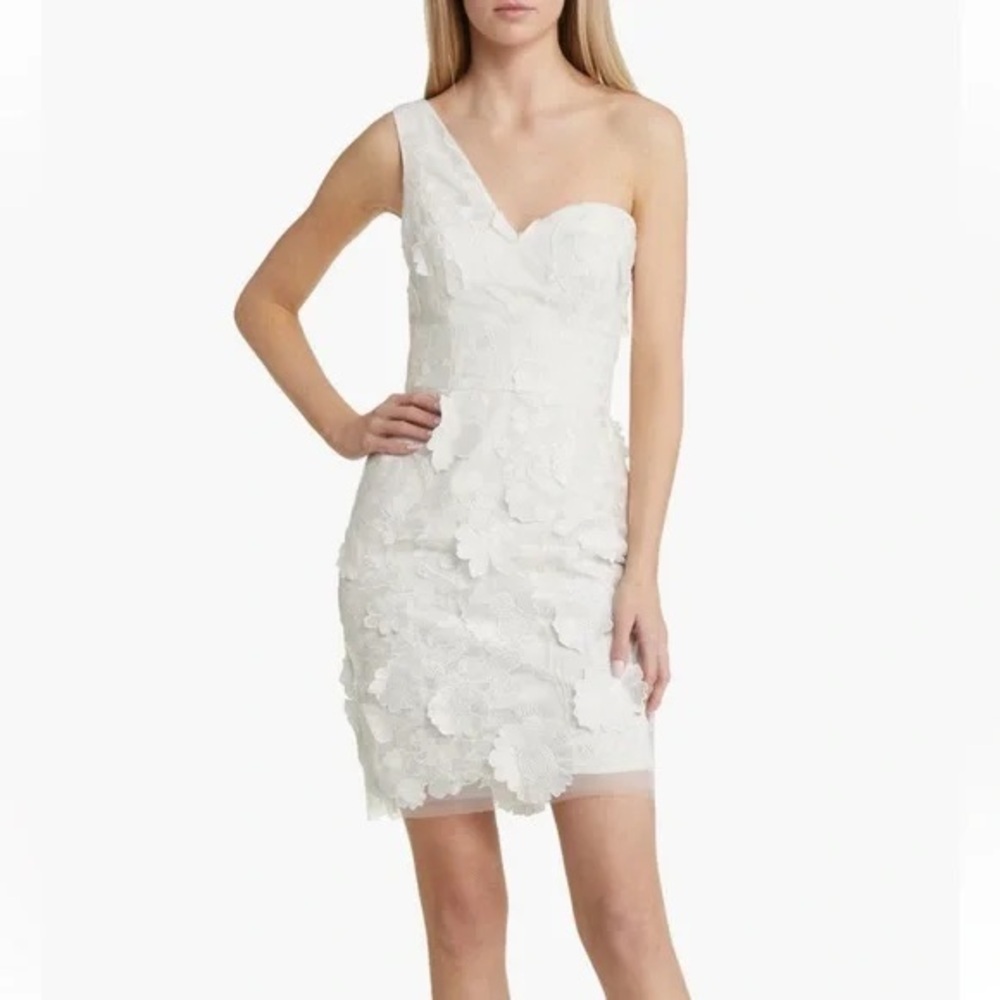 Dress the population Maddie 3D floral appliqué one shoulder dress